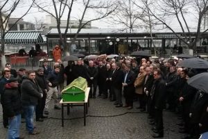 Bursa Adliyesinin sevilen m&uuml;d&uuml;r&uuml;ne veda...