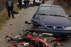 Otomobille motosiklet kafa kafaya &ccedil;arpıştı: 2 &ouml;l&uuml;