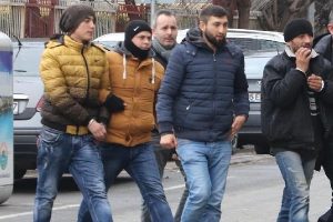 Samsun polisinden uyuşturucu operasyonu: 8 kişi g&ouml;zaltında
