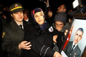 "Nemutlu bana ki şehit eşiyim"
