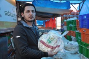 İHH, Suriyelilere bir yılda 250 milyon ekmek dağıttı
