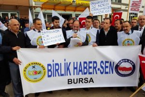 Bursa'da taşeron PTT &ccedil;alışanları isyan etti!