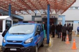 Firar etmek i&ccedil;in hastanenin &uuml;&ccedil;&uuml;nc&uuml; katından atladı