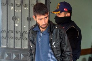 Polise t&uuml;fekle ateş eden PKK yandaşı tutuklandı
