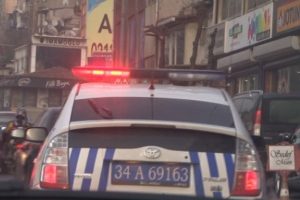 İstanbul'da polise silahlı saldırı: 1 yaralı