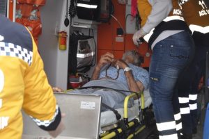 Bursa'da kalp krizi ge&ccedil;iren yaşlı adam hava ambulansıyla sevk edildi