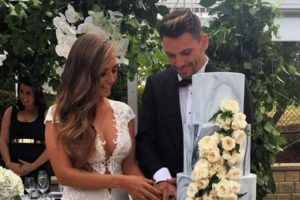Ersan Adem G&uuml;l&uuml;m evlendi