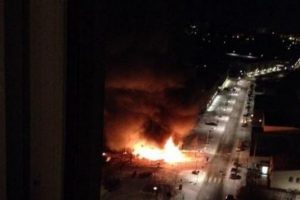Stockholm banliy&ouml;s&uuml;nde patlama!