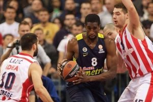 Fenerbah&ccedil;e Kızılyıldız'a konuk oluyor