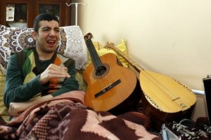 Teşhis konulamıyor: &Ouml;nce k&ouml;r oldu ardından yatalak