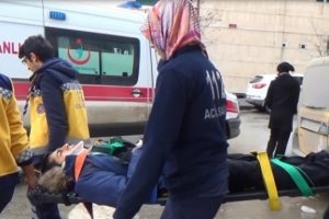 &Uuml;niversiteli gencin başına buz k&uuml;tlesi d&uuml;şt&uuml;