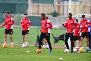 Beşiktaş sabah akşam antrenman yapıyor