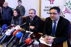 İmralı heyeti: Artık acil g&uuml;ndem &Ouml;calan'ın &ouml;zg&uuml;rl&uuml;ğ&uuml;
