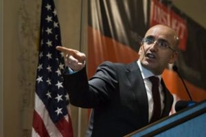 Mehmet Şimşek'ten İranlı gazeteciye K&uuml;rt&ccedil;e cevap