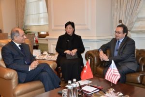 Efkan Ala, ABD B&uuml;y&uuml;kel&ccedil;isi Bass'ı kabul etti