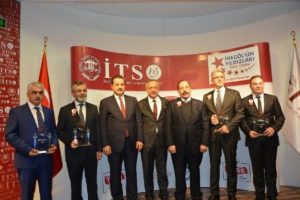 Bursa İneg&ouml;l'&uuml;n yıldızlarına &ouml;d&uuml;l yağdı