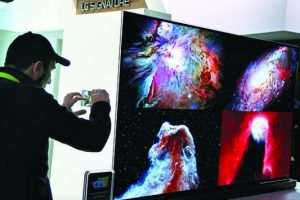 HD, Full HD, 3D ve 4K derken TV teknolojilerine bir yenisi daha eklendi