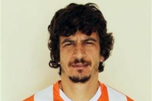 &Ouml;zg&uuml;r &Ouml;&ccedil;al'ın s&ouml;zleşmesi feshedildi