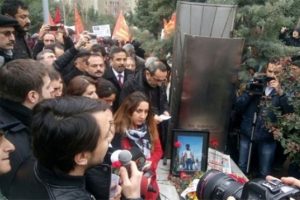 Metin G&ouml;ktepe anılıyor: Can D&uuml;ndar ve Erdem G&uuml;l onu yazdı...