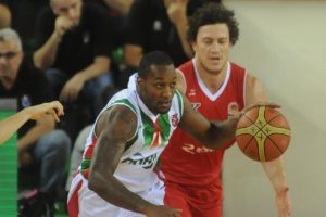 Pınar Karşıyaka'da Carter'a izin &ccedil;ıkmadı