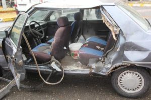 Adıyaman'da otomobiller &ccedil;arpıştı: 2 yaralı