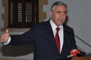 Akıncı: Hedefimiz 2016'yı &ccedil;&ouml;z&uuml;m yılı haline getirmek