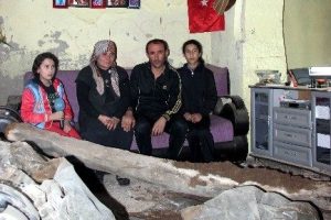 &Ccedil;ocukların erken yatması faciayı &ouml;nledi