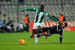 Bursaspor Luis Advincula'yı Newells Old Boys'a kiraladı