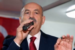 Bakan M&uuml;ezzinoğlu'ndan 'domuz gribi' a&ccedil;ıklaması