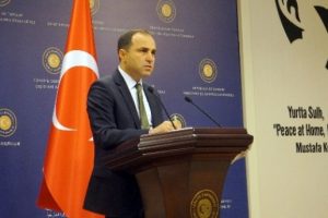 Bilgi&ccedil;: "Holokost ile bir tutulamayacağı bir kez daha tescil edilmiştir"