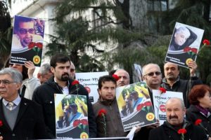 Bursa'da Ankara katliamının &uuml;&ccedil;&uuml;nc&uuml; ayında &ouml;lenleri andılar