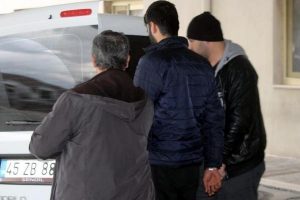 Mardin'de hendek kazan PKK'lı ş&uuml;pheli Turgutlu'da yakalandı