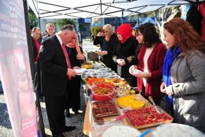 Bursa'da Bayır Bucak T&uuml;rkmenleri i&ccedil;in kermes