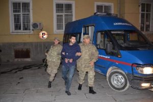 Yayaya &ccedil;arptıktan sonra ka&ccedil;an otomobil s&uuml;r&uuml;c&uuml; tutuklandı