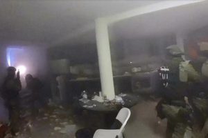Guzman'ın yakalandığı operasyonun g&ouml;r&uuml;nt&uuml;leri yayınlandı