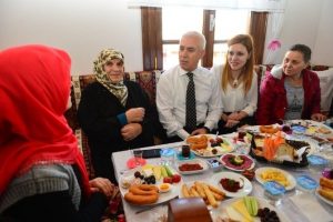 Başkan Bozbey'den kadın derneklerine destek s&ouml;z&uuml;