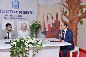 Bursa'da Yıldırım'da 3 bin 998 &ccedil;ift d&uuml;nyaevine girdi
