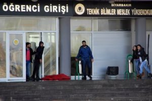 Dicle &Uuml;niveritesinde gerginlik