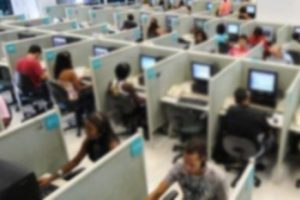 Telefon dolandırıcılığı operasyonu: 100 g&ouml;zaltı