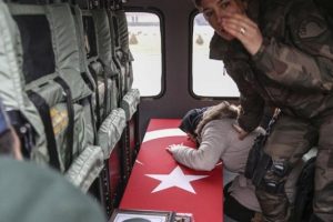 Şehit polis Ayhan Demirel toprağa verildi