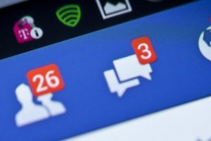Facebook'ta kimlere arkadaşlık isteği g&ouml;nderdiniz?