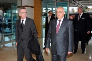 Alman Bakan Maiziere İstanbul'dan ayrıldı