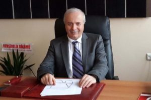 Bildiriye imza atan profes&ouml;r idari g&ouml;revinden istifa etti