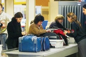 Atat&uuml;rk Havalimanı'nda bomba alarmı
