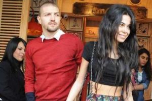Caner Erkin, Asena Erkin'e boşanma davası a&ccedil;tı...