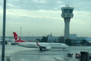 Atat&uuml;rk Havalimanı'nda sahte polis avı