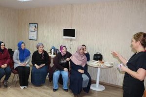 Bursa D&ouml;rt&ccedil;elik &Ccedil;ocuk Hastanesi'nden hasta yakınlarına seminer