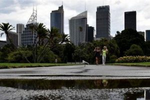 Melbourne'de hava sıcaklıkları bir g&uuml;nde 27 derece birden d&uuml;şt&uuml;