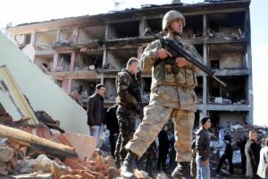 AK Partili Eker: PKK'nın IŞİD'den hi&ccedil; bir farkı yok