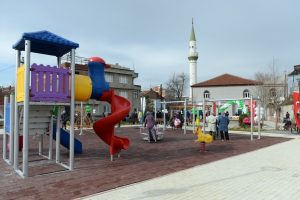 Bursa Osmangazi yeni bir park ve meydana kavuştu